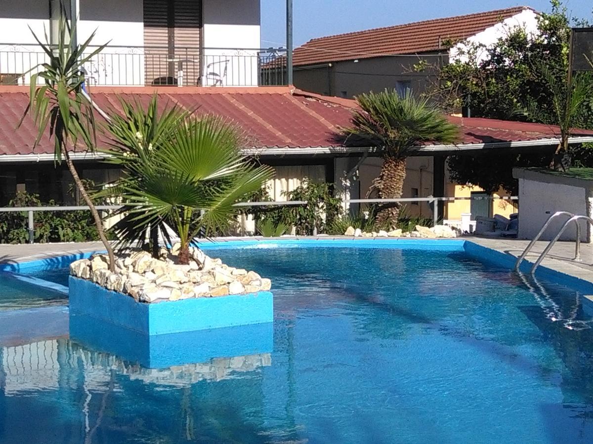 Aragorn Paradise Garden Moraitika Exterior photo